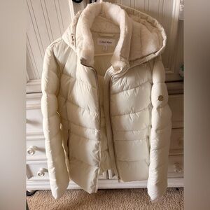 Calvin Klein Womens Off-White Puffer Jacket with Hood